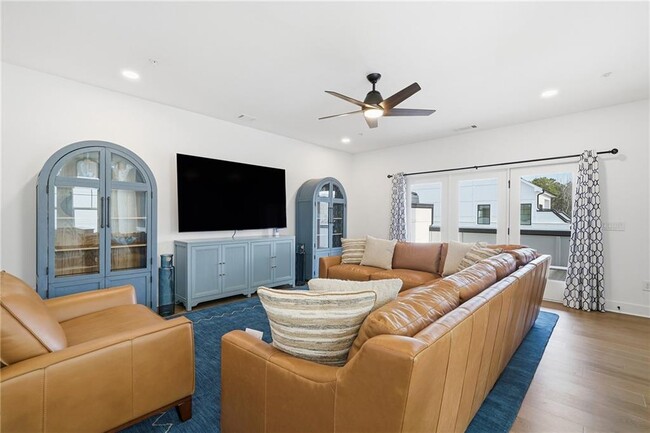 Building Photo - 2042 Juliette Ave