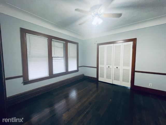 Building Photo - 2 br, 1 bath Duplex - 5204 Beaconsfield St...