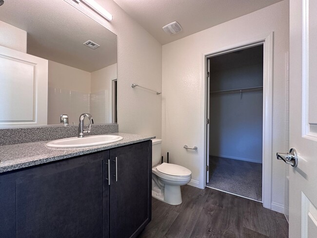 Building Photo - CONTEMPORARY TOWNHOUSE WITH AMENITIES AND ...