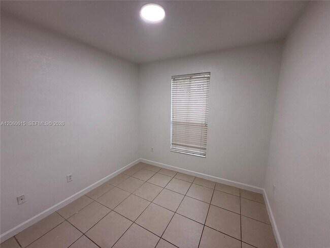 Building Photo - 9465 SW 171st Ct
