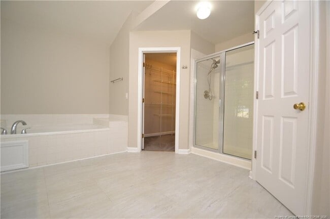 Building Photo - 4737 Sinclair Dr