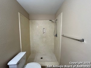 Building Photo - 7102 Glen Point Dr