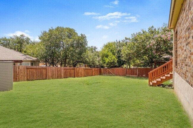 Building Photo - 8707 Roswell Ridge