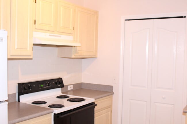 Building Photo - 2729 Maitland Crossing Way #208