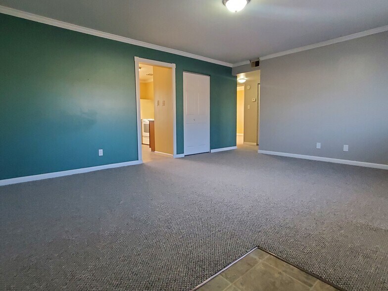 Building Photo - 5310 Godfrey Rd