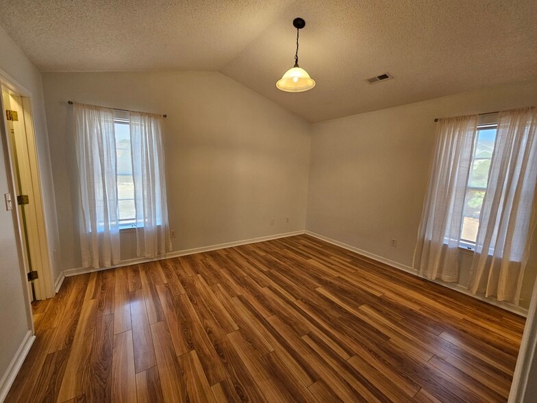 Building Photo - 417 Brecknock Ct