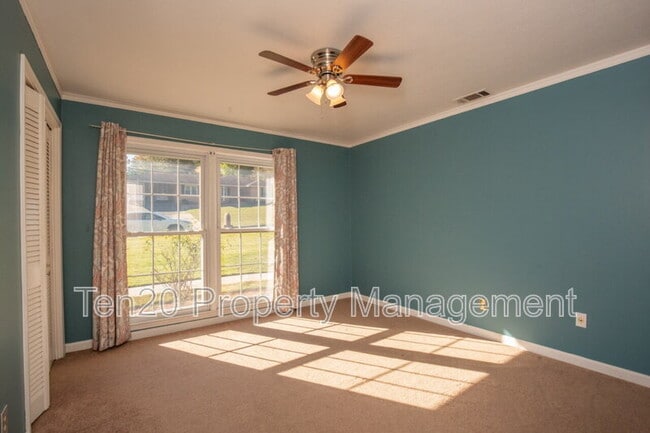 Building Photo - 6124 Canterbury Dr