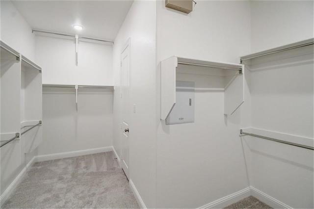 Building Photo - 860 Avery St