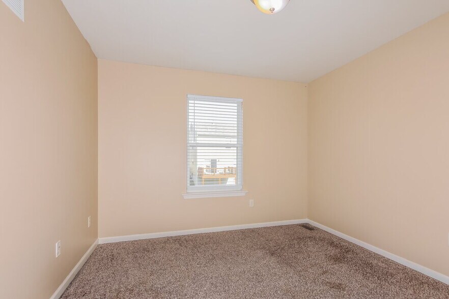 Building Photo - 209 Cimarron Ridge Crossing