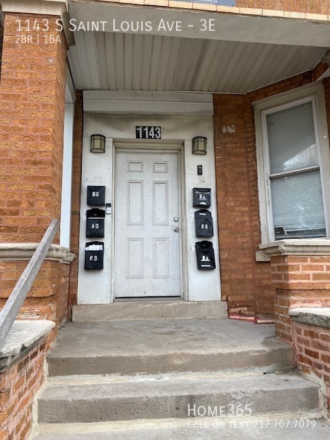 Primary Photo - Amazing 2 Bedroom 1 Bathroom - Looking for...