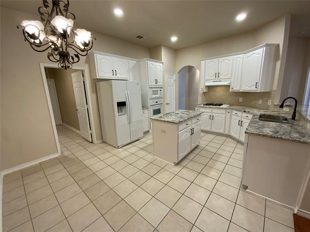 Building Photo - 15555 Appaloosa Dr