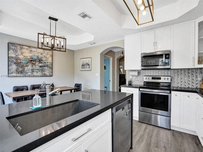 Building Photo - 5922 Siena Ln