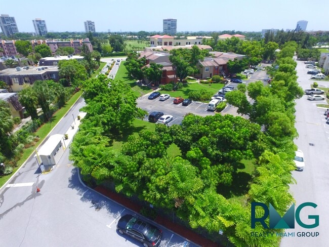 Building Photo - 1500 N Congress Ave