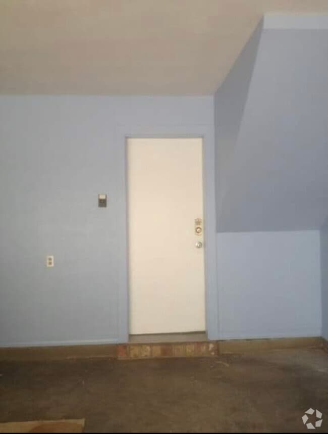 Building Photo - 1414 Highland Ave
