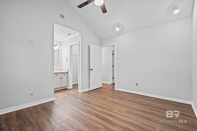 Building Photo - 142 Appomatox Dr