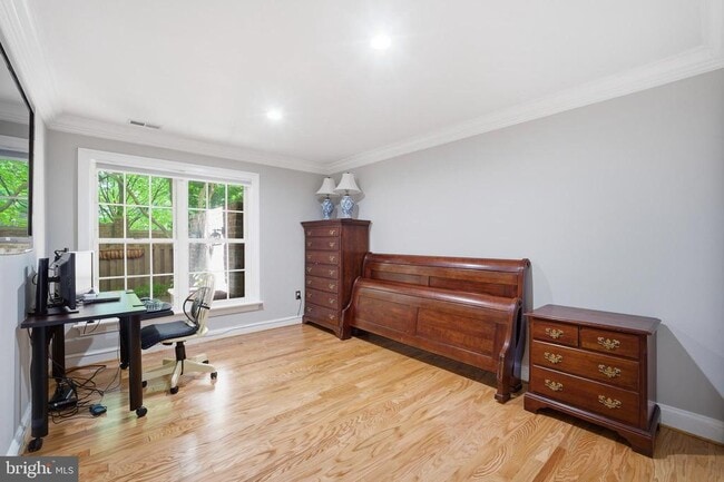 Building Photo - 2026 Mayfair McLean Ct