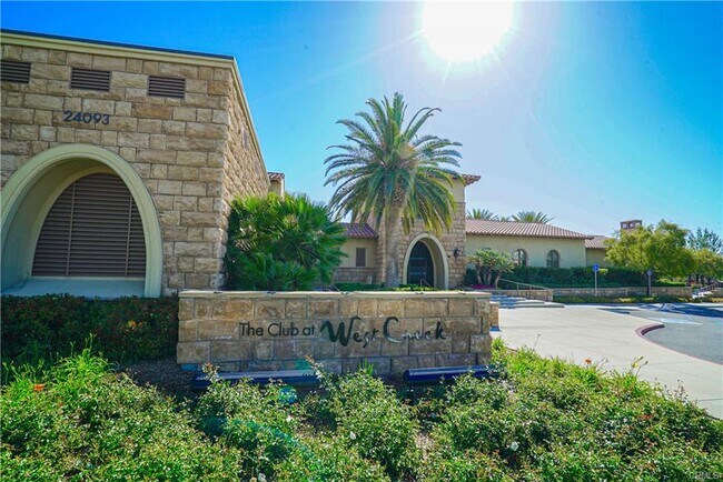 Building Photo - 28301 Esplanada Dr