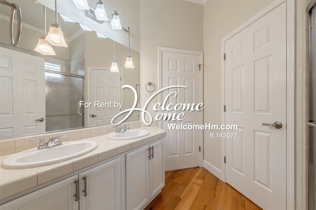 Building Photo - 1879 Rolling Brook Ct