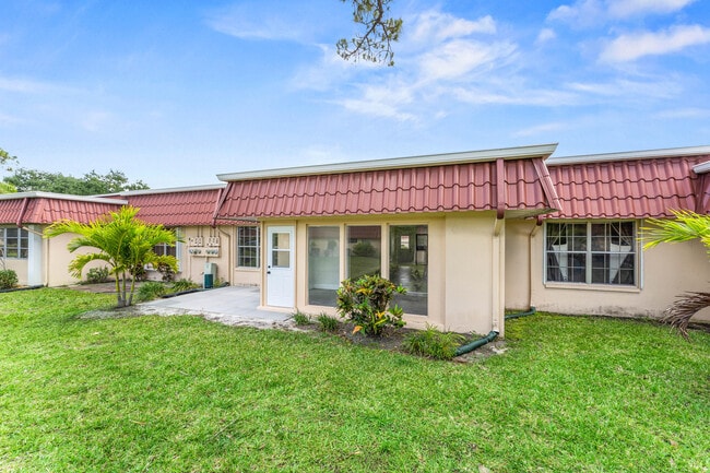 Building Photo - 711 Laconia Cir