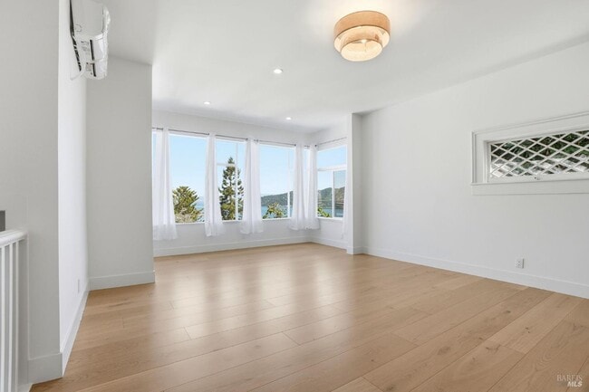 Building Photo - 172 Bella Vista Ave