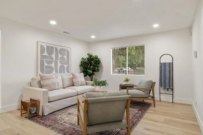 Building Photo - 5891 28th St