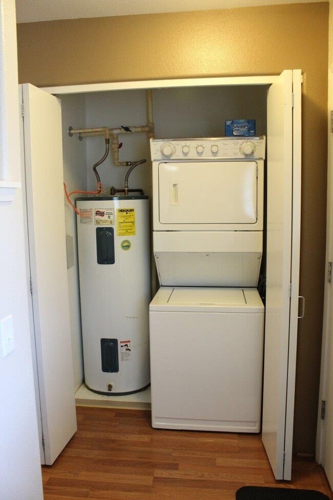 Building Photo - Havens of Ii Vistas - 3 bedroom, 2 bathroo...
