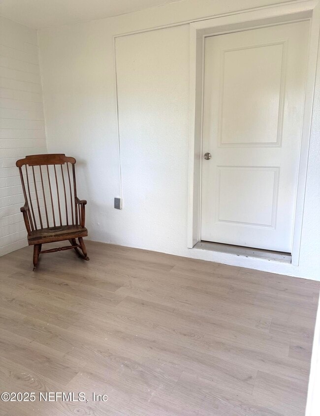 Building Photo - 2584 Wisteria St