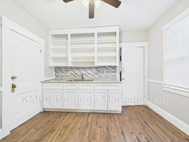 Building Photo - 2997 E 128th St