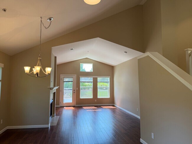 Building Photo - Lake Stevens 3 bedroom in gated community