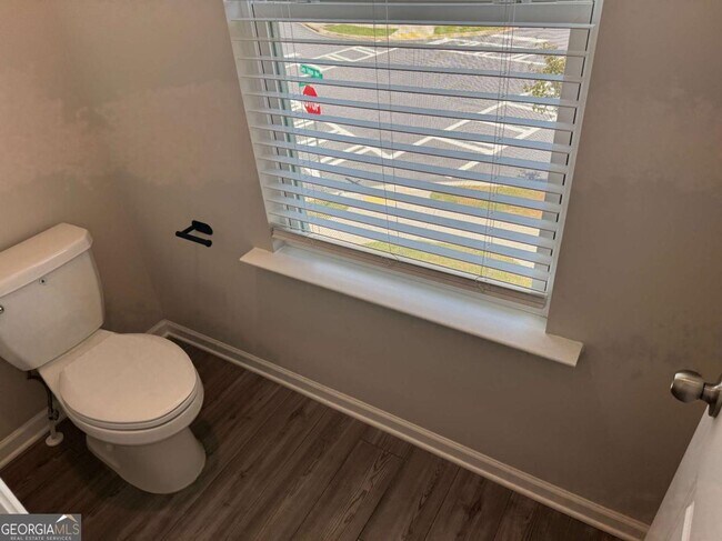 Building Photo - 312 Grey Falcon Ave