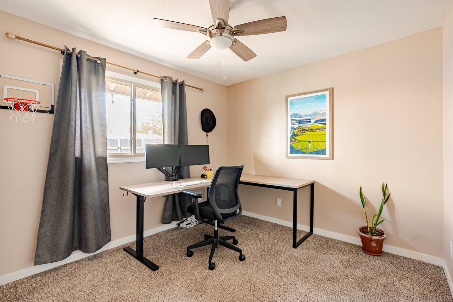 Bedroom 5/Office - 1104 E Campus Dr