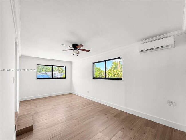 Building Photo - 55 NW 125th St