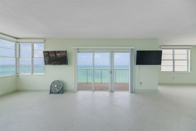 Building Photo - 1950 S Ocean Dr