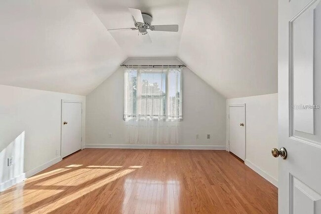 Building Photo - 1119 Belleaire Cir