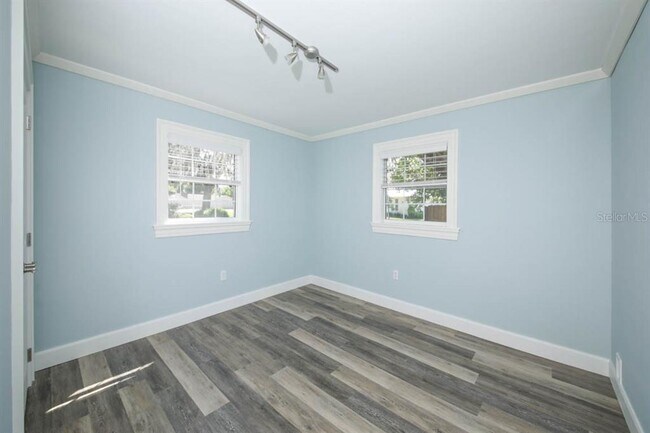 Building Photo - 1000 Gantt Ave