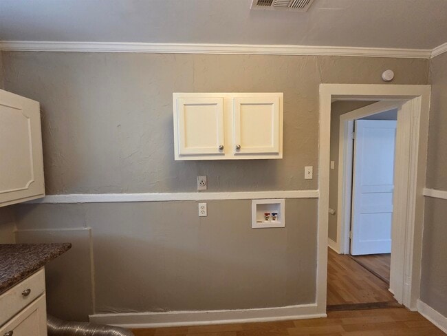 Building Photo - 3458 Radford Rd