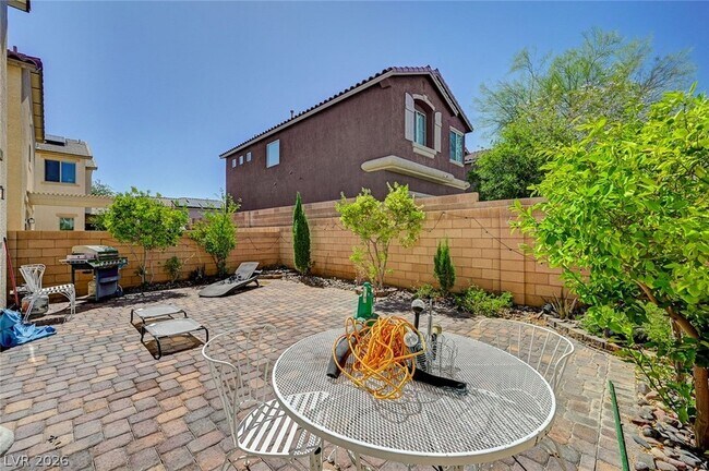 Building Photo - 6363 Amelia Ridge Ave