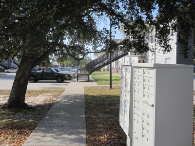 Building Photo - Candlewood Villas