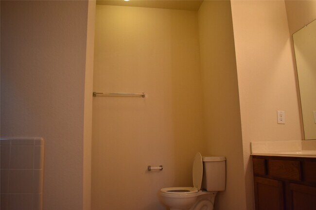 Building Photo - 11846 Jelicoe Dr