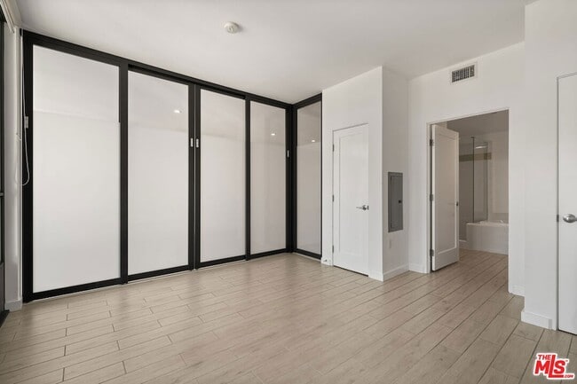 Building Photo - 13045 Pacific Promenade