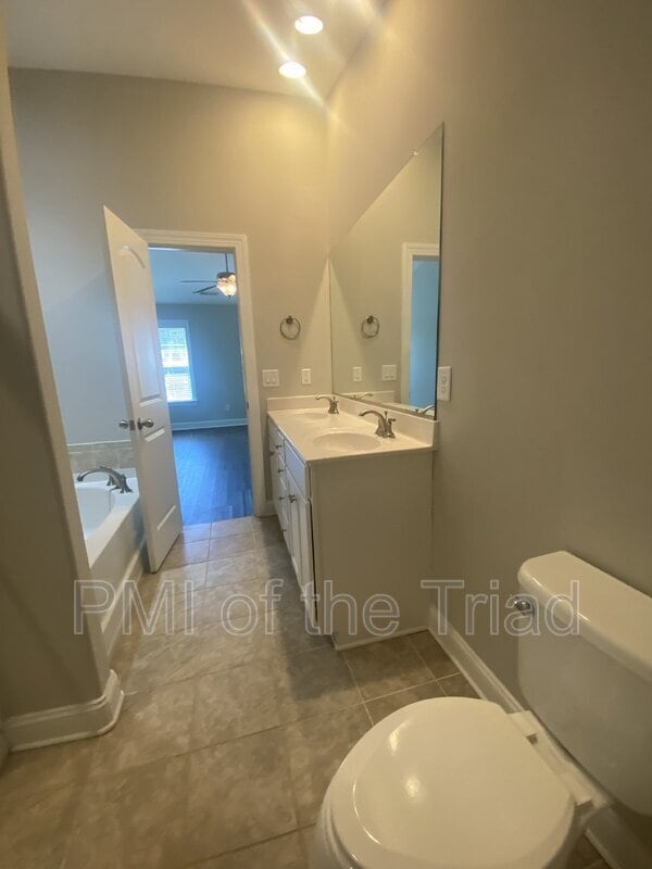 Building Photo - 5179 Farm House Trail