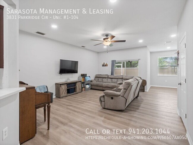 Building Photo - 3831 Parkridge Cir