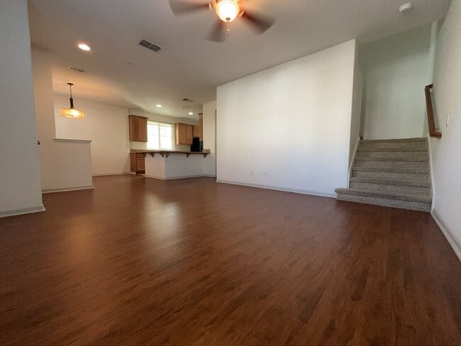 Building Photo - Beautiful East Davis home available September 1st!