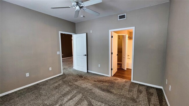Building Photo - 4170 Central Sarasota Pkwy