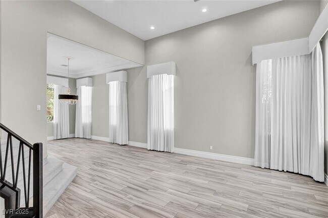 Building Photo - 9704 Cameo Rose Ln