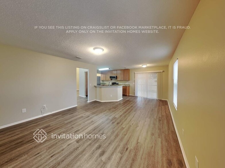 Building Photo - 176 Edgewater Cir