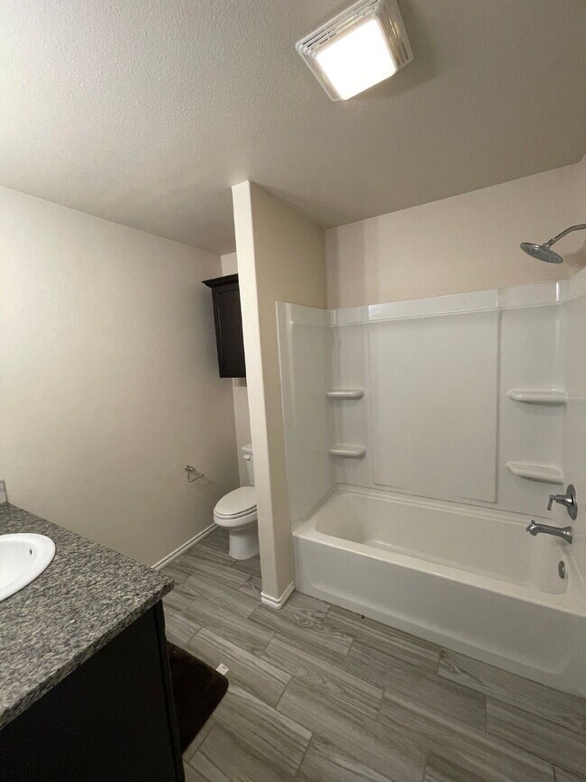 Building Photo - Beautiful Home Located In Upland Heights D...