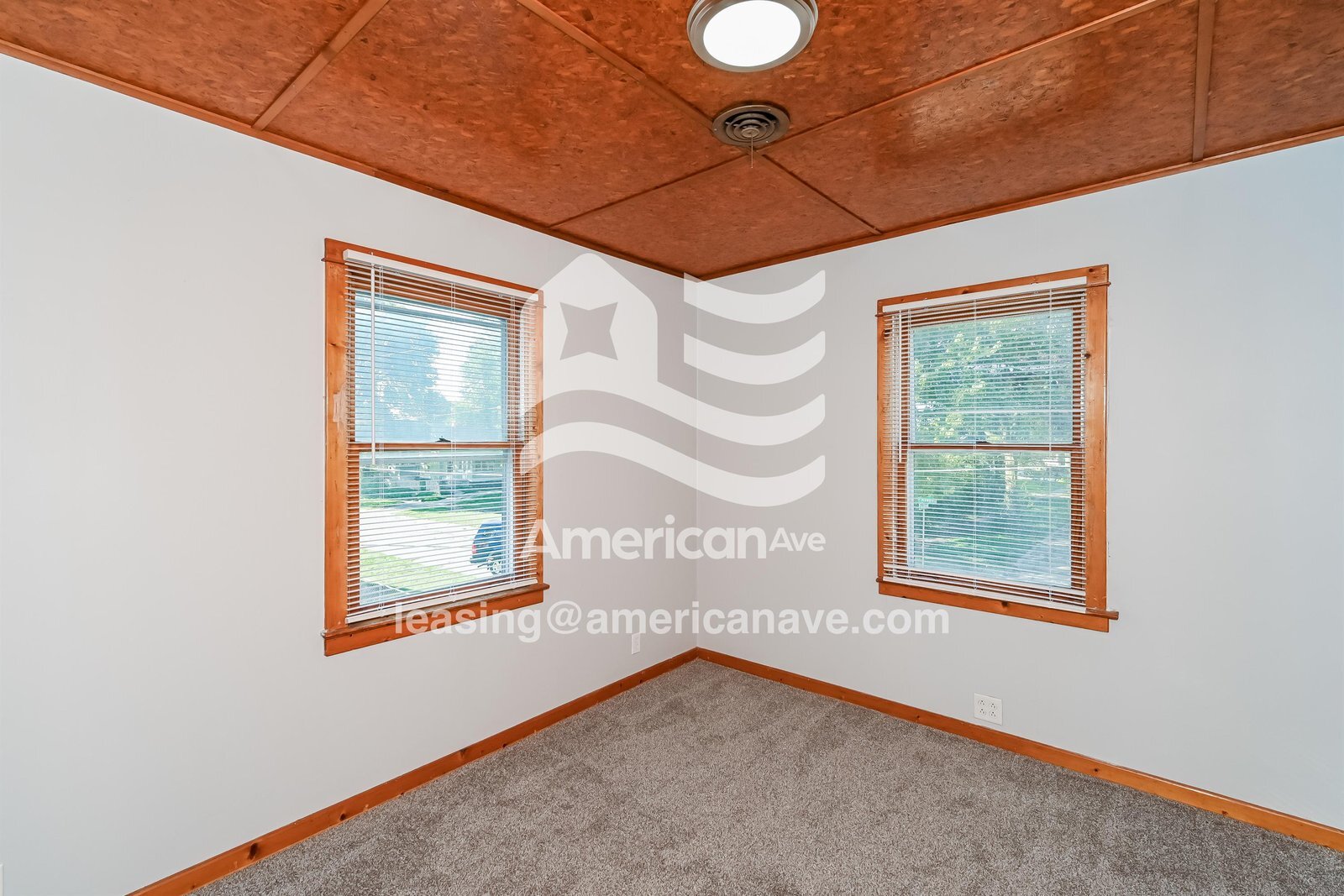 Building Photo - 546 19th Ave