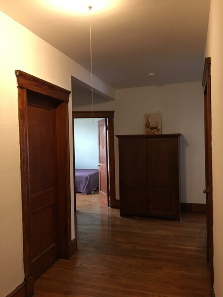 Building Photo - 5 Harriet St