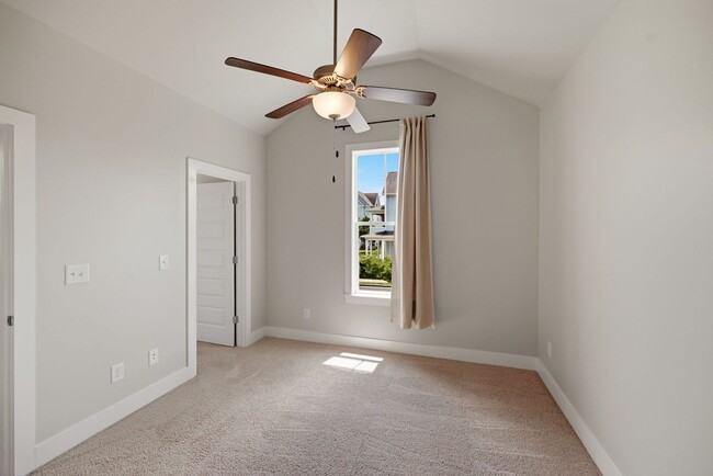 Building Photo - East Nashville Dream Rental